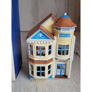 Hallmark‎ vintage Victorian inn ornament Xmas decor